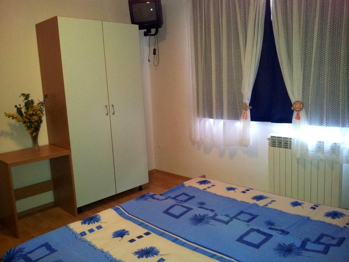Apartments Ghedas Πόρετς Εξωτερικό φωτογραφία